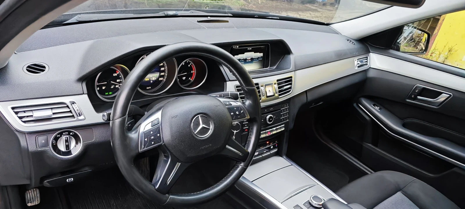 Mercedes-Benz E 220  - изображение 10