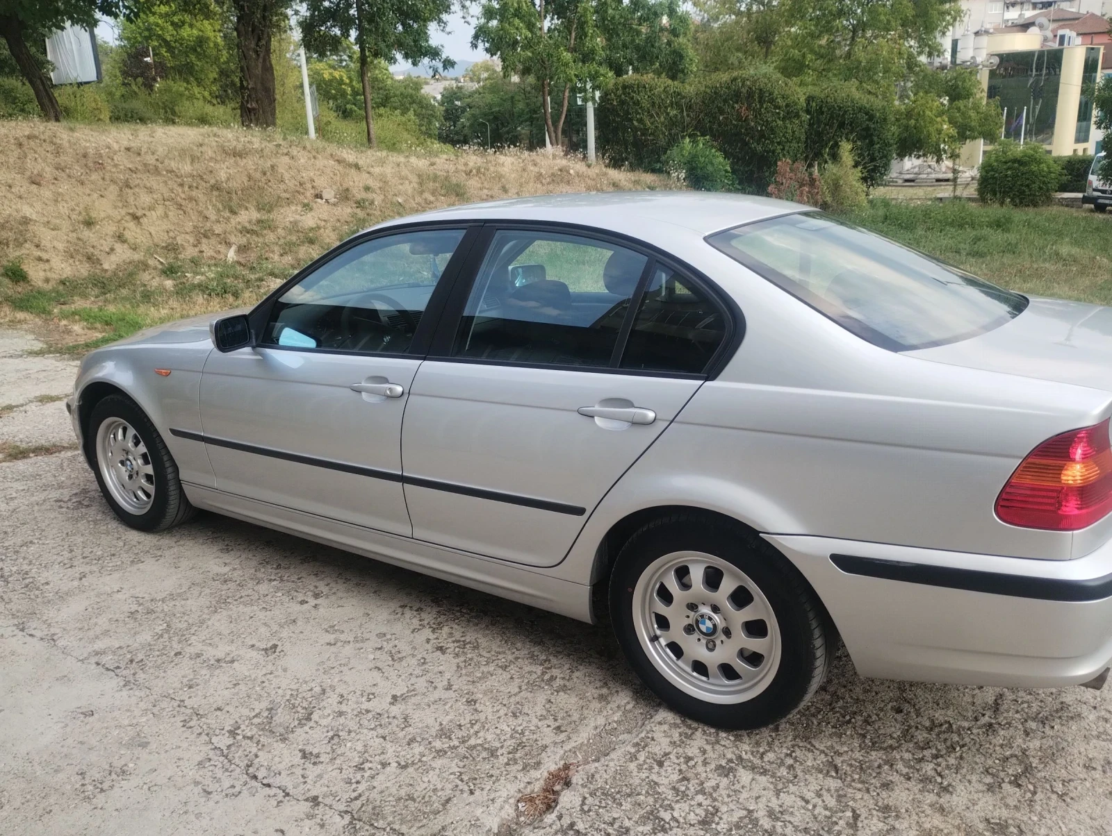 BMW 318 I E46 facelift - изображение 3