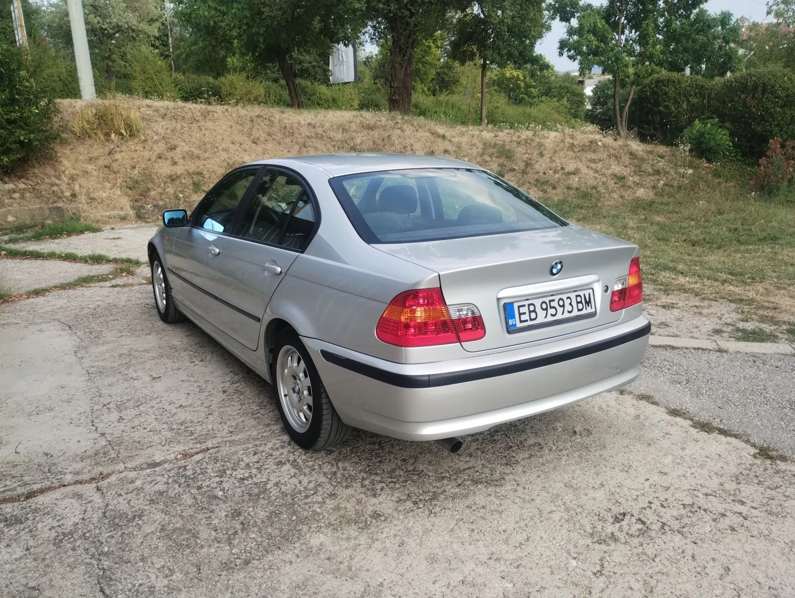 BMW 318 I E46 facelift - изображение 2