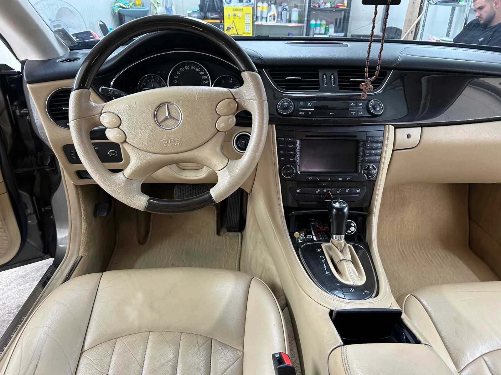 Mercedes-Benz CLS 320  - изображение 9