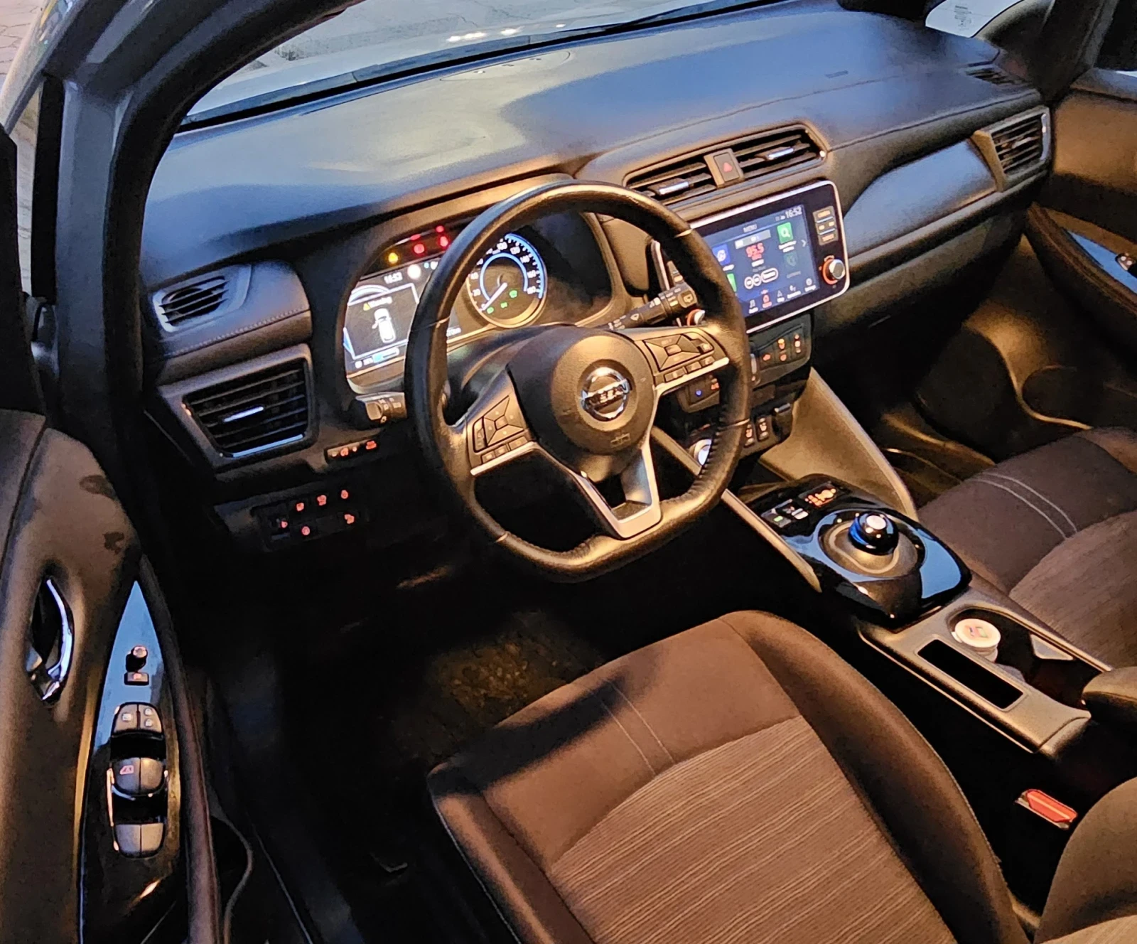 Nissan Leaf  | Mobile.bg � ����������� 10