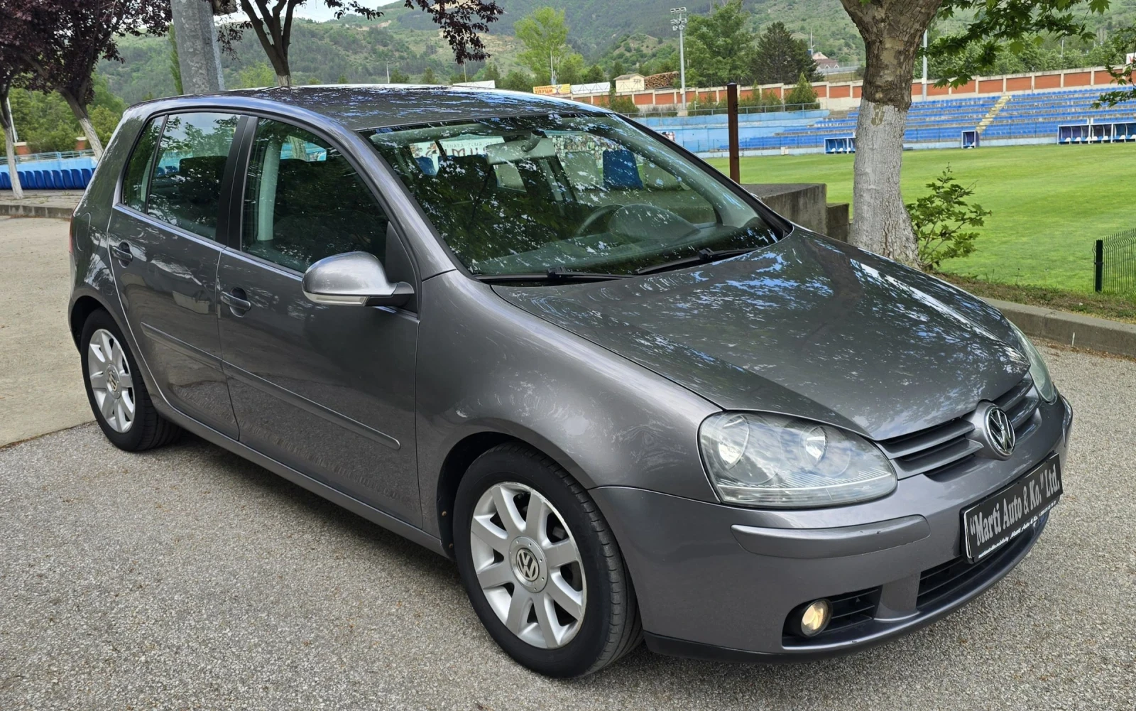 VW Golf 2.0 TDI 6 Скорости !!! , снимка 2 - Автомобили и джипове - 52877376