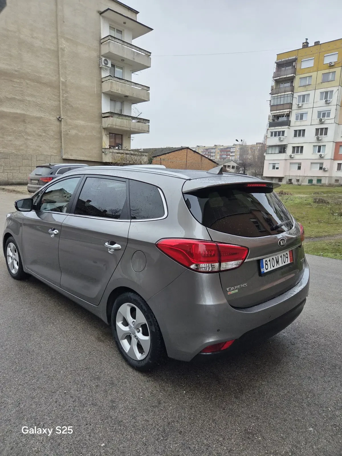 Kia Carens Kia Carens 7 местна Швейцария - изображение 4
