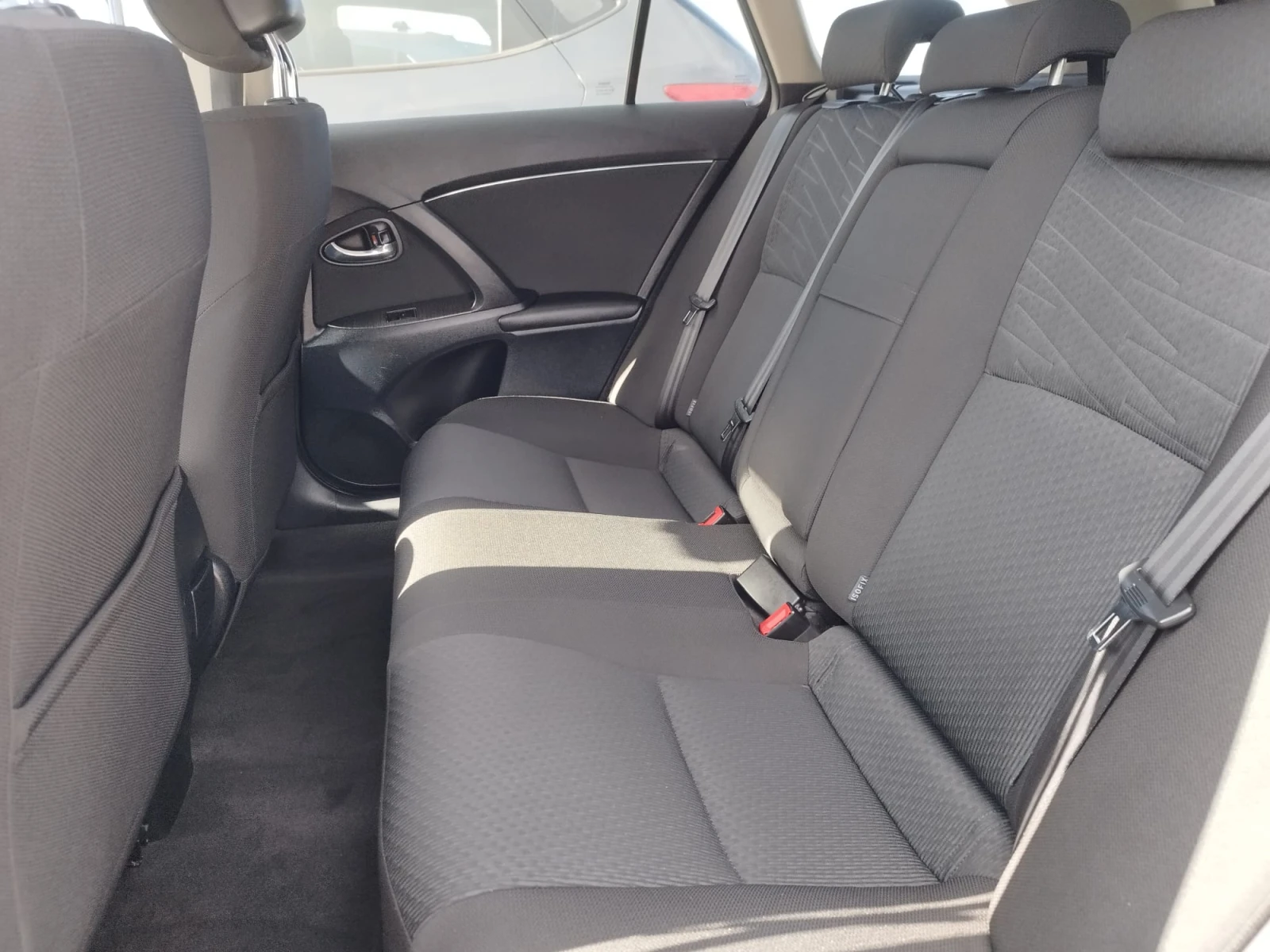 Toyota Avensis 2.2 D4D EXECUTIVE | Mobile.bg � ����������� 10