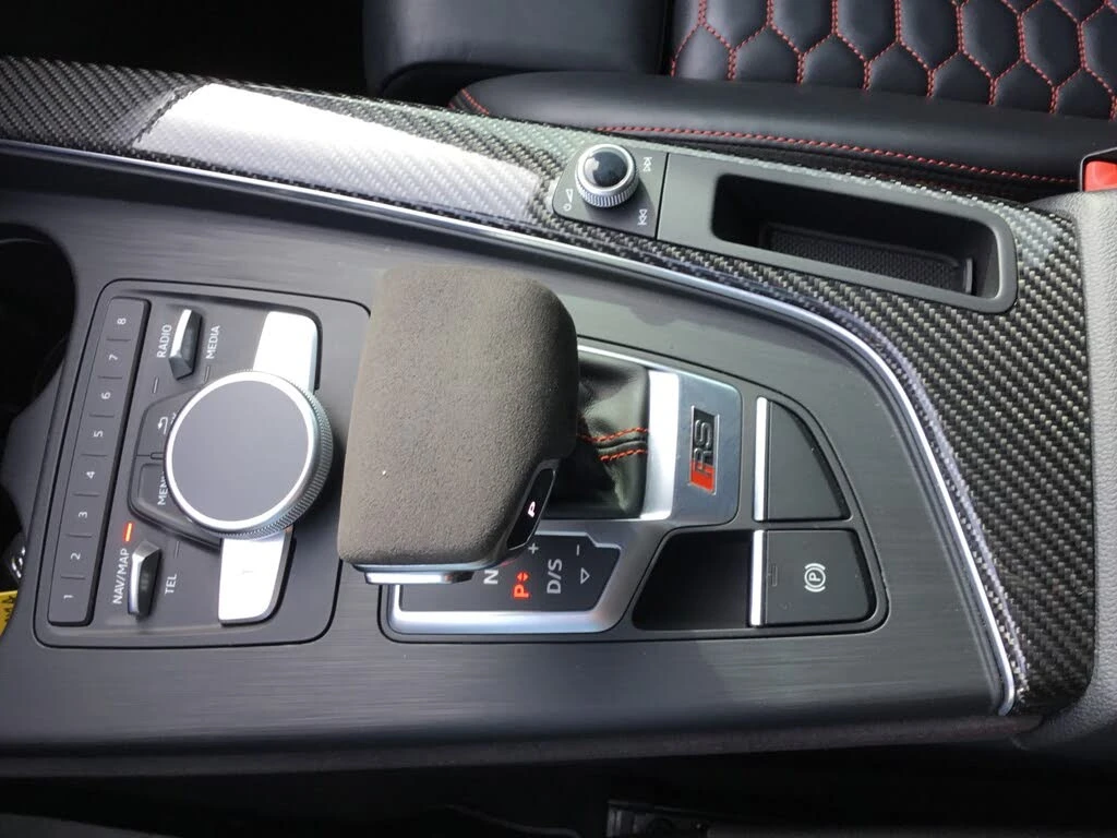 Audi Rs5 2.9 TFSI quattro AWD * АвтоКредит (ЦЕНА ДО БГ), снимка 15 - Автомобили и джипове - 53757261