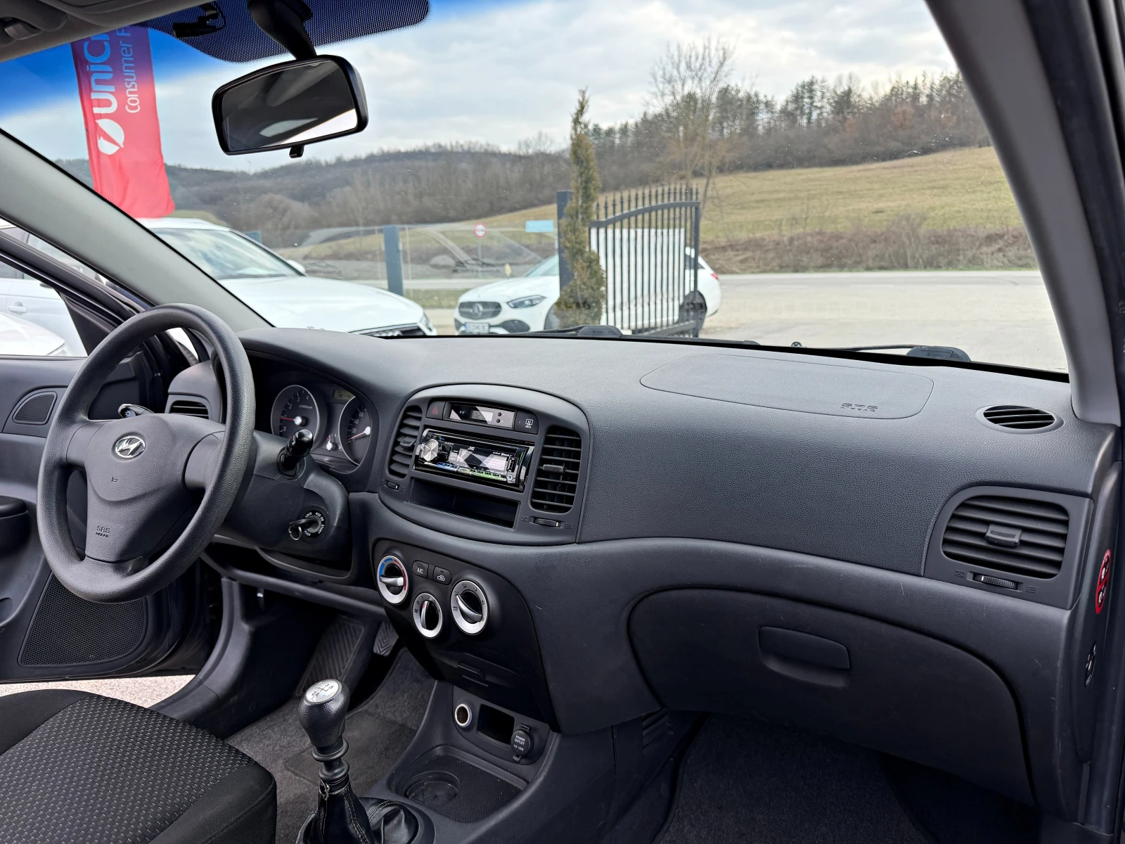 Hyundai Accent 1.4 КЛИМАТИК ЕЛ ПАКЕТ, снимка 8 - Автомобили и джипове - 53878726