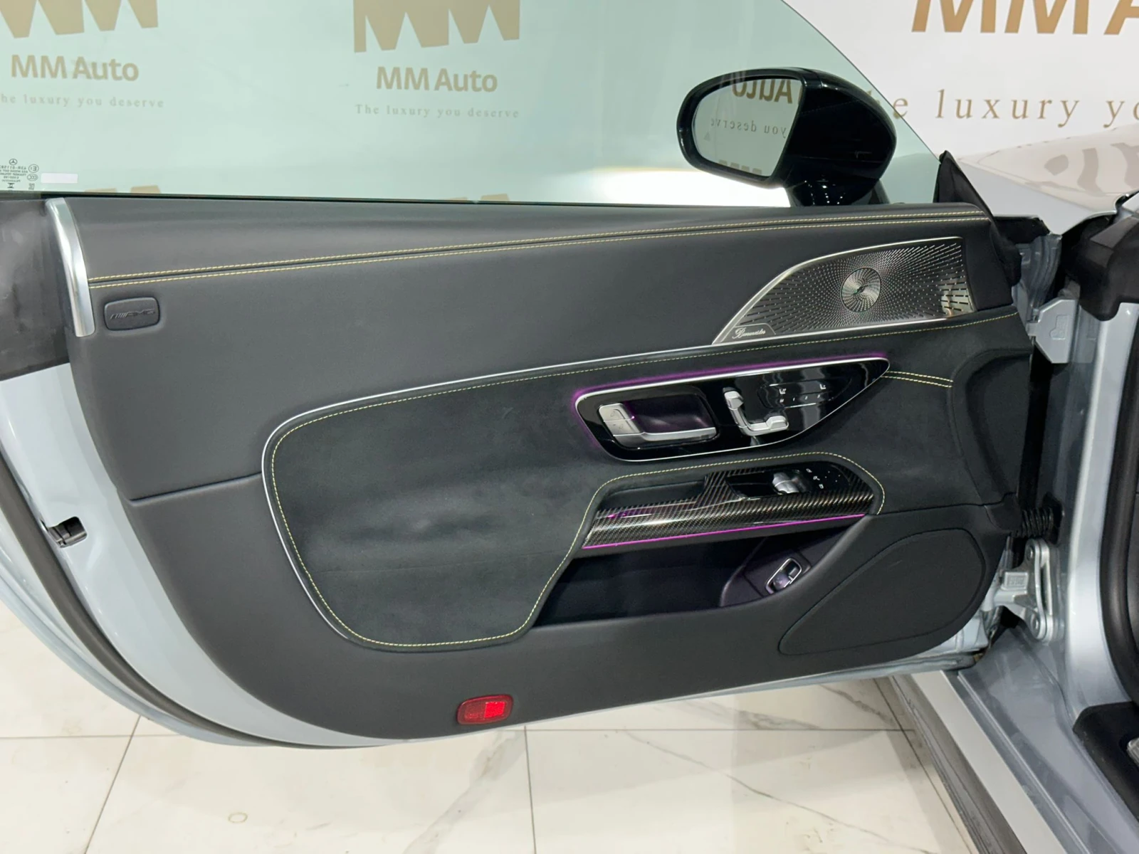 Mercedes-Benz AMG GT 63 4Matic+ Ceramic* AeroKit* Carbon* Burmester, снимка 6 - Автомобили и джипове - 54511102