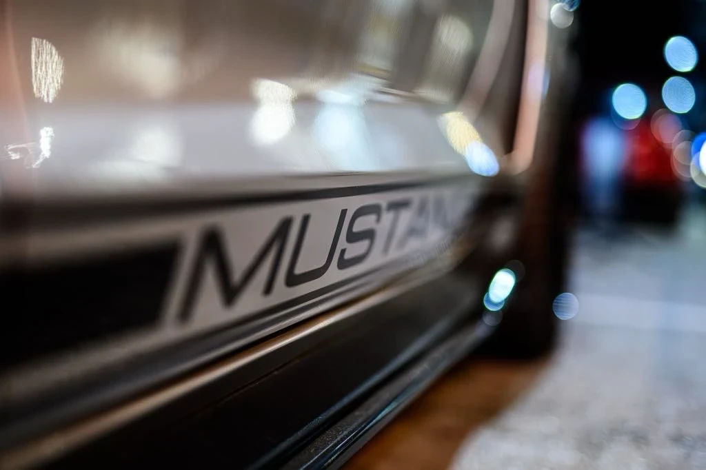 Ford Mustang 2.3, снимка 2 - Автомобили и джипове - 54806764