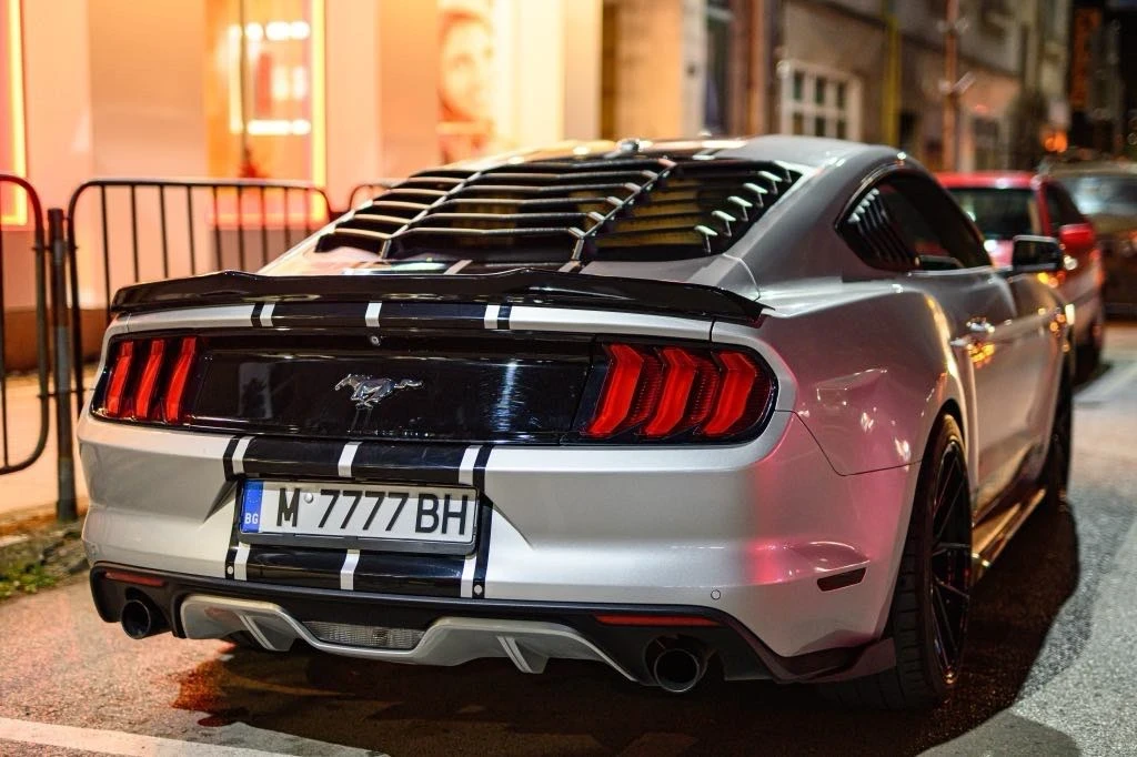 Ford Mustang 2.3, снимка 5 - Автомобили и джипове - 54806764