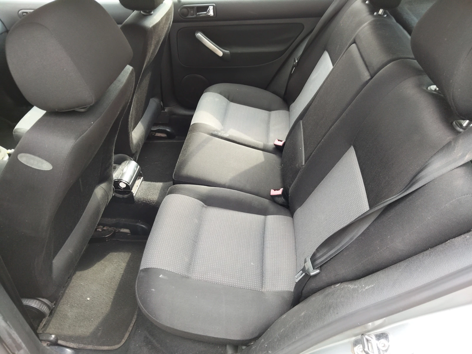 VW Golf 4 1, 6i 105ps ITALY, снимка 8 - Автомобили и джипове - 55395930