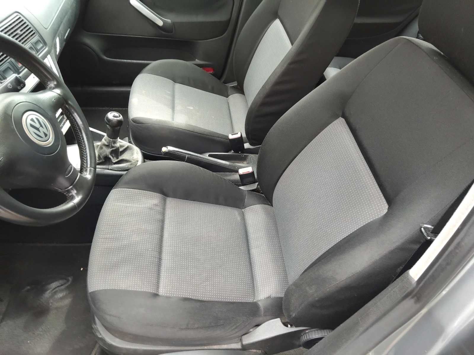 VW Golf 4 1, 6i 105ps ITALY, снимка 7 - Автомобили и джипове - 55395930