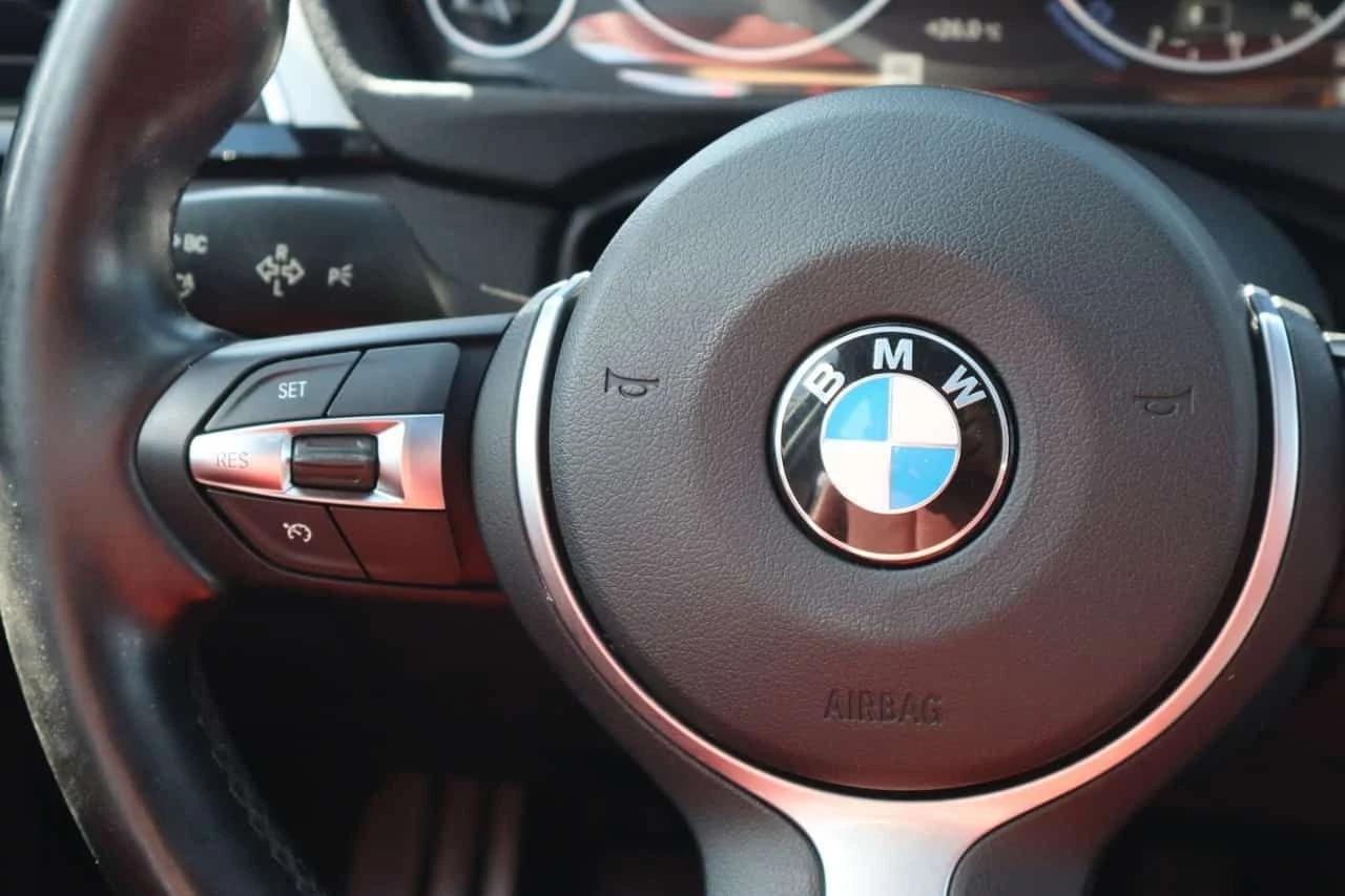 BMW 340 * 340i xDrive Manual Sedan Safety Certified Red In, снимка 15 - Автомобили и джипове - 55492680