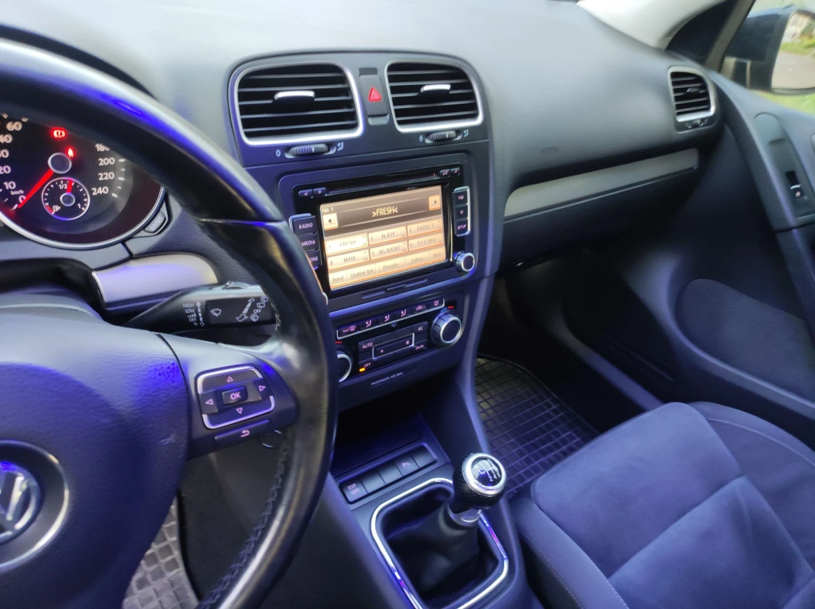 VW Golf High line , снимка 12 - Автомобили и джипове - 55586289