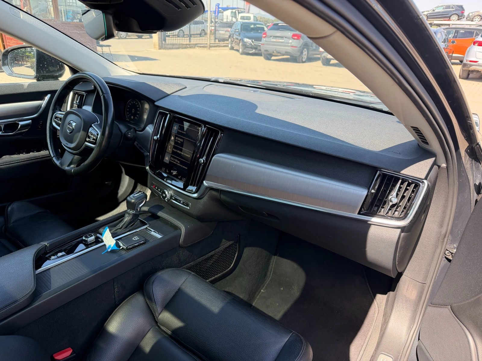 Volvo V90 2.0D3 AWD AVTOMAT/PANORAMA/KOJA/NAVI/KAMERA EURO 6, снимка 12 - Автомобили и джипове - 56130860