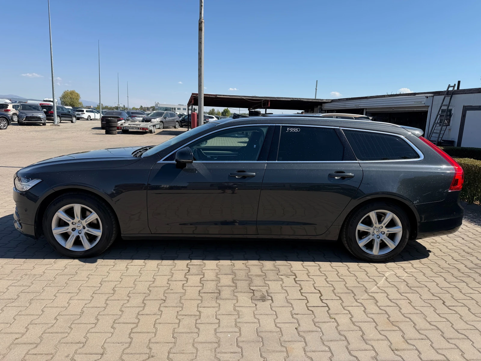 Volvo V90 2.0D3 AWD AVTOMAT/PANORAMA/KOJA/NAVI/KAMERA EURO 6, снимка 9 - Автомобили и джипове - 56130860