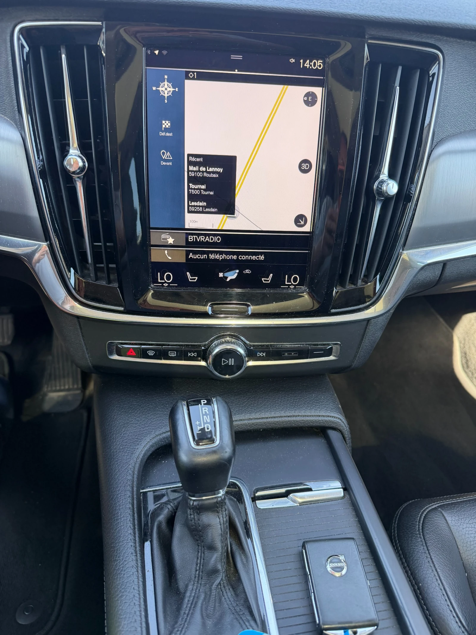 Volvo V90 2.0D3 AWD AVTOMAT/PANORAMA/KOJA/NAVI/KAMERA EURO 6, снимка 15 - Автомобили и джипове - 56130860