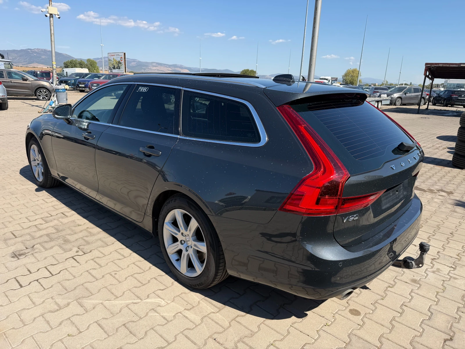 Volvo V90 2.0D3 AWD AVTOMAT/PANORAMA/KOJA/NAVI/KAMERA EURO 6, снимка 8 - Автомобили и джипове - 56130860