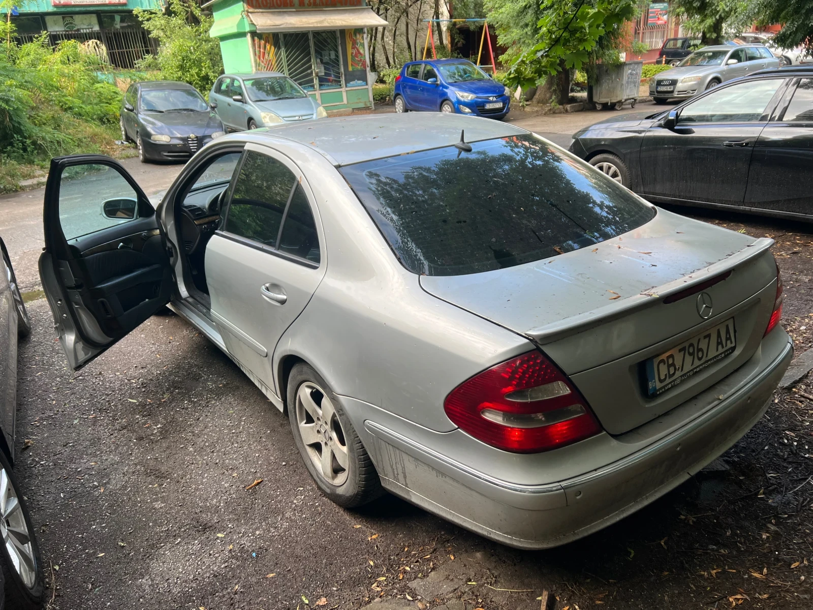 Mercedes-Benz E 320, снимка 5 - Автомобили и джипове - 56215508