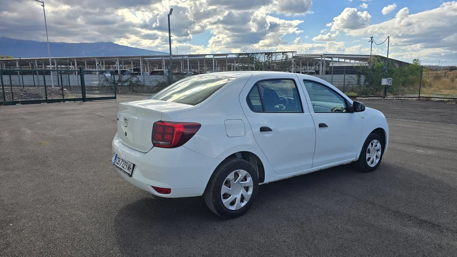 Dacia Logan 1.5dci/// 5 броя, снимка 6 - Автомобили и джипове - 56247116