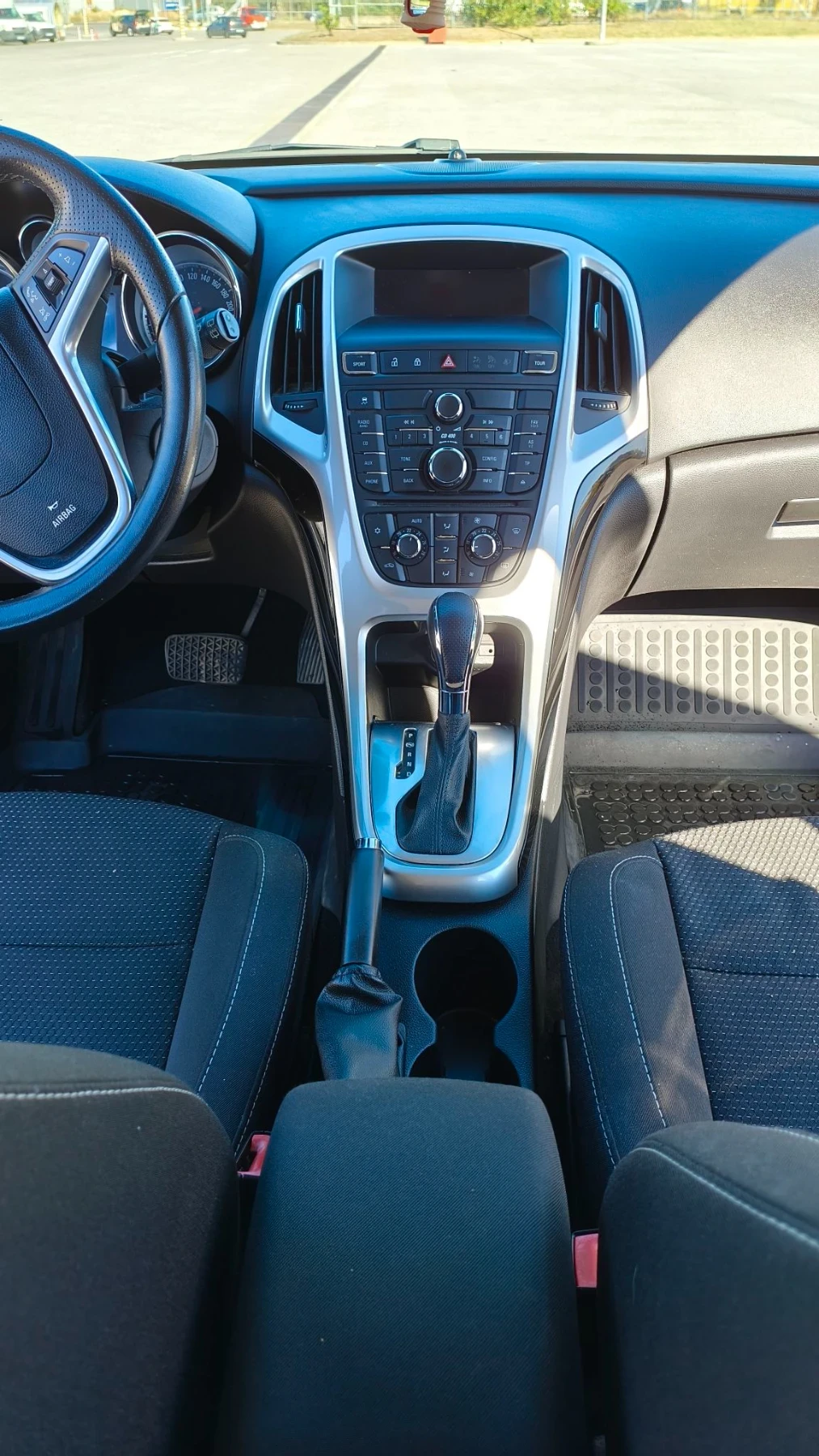 Opel Astra J Sports Tourer , снимка 13 - Автомобили и джипове - 56337488