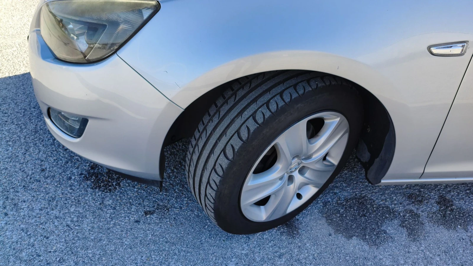 Opel Astra J Sports Tourer , снимка 8 - Автомобили и джипове - 56337488