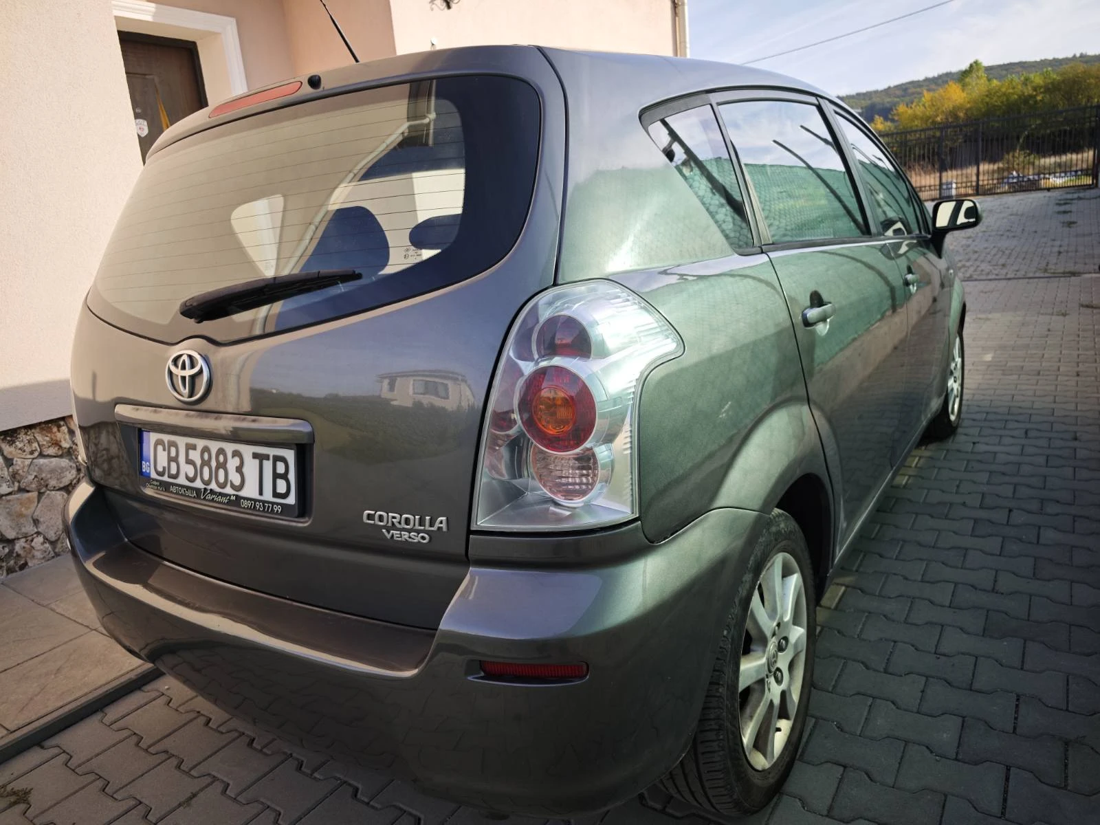 Toyota Corolla verso, снимка 5 - Автомобили и джипове - 56410472