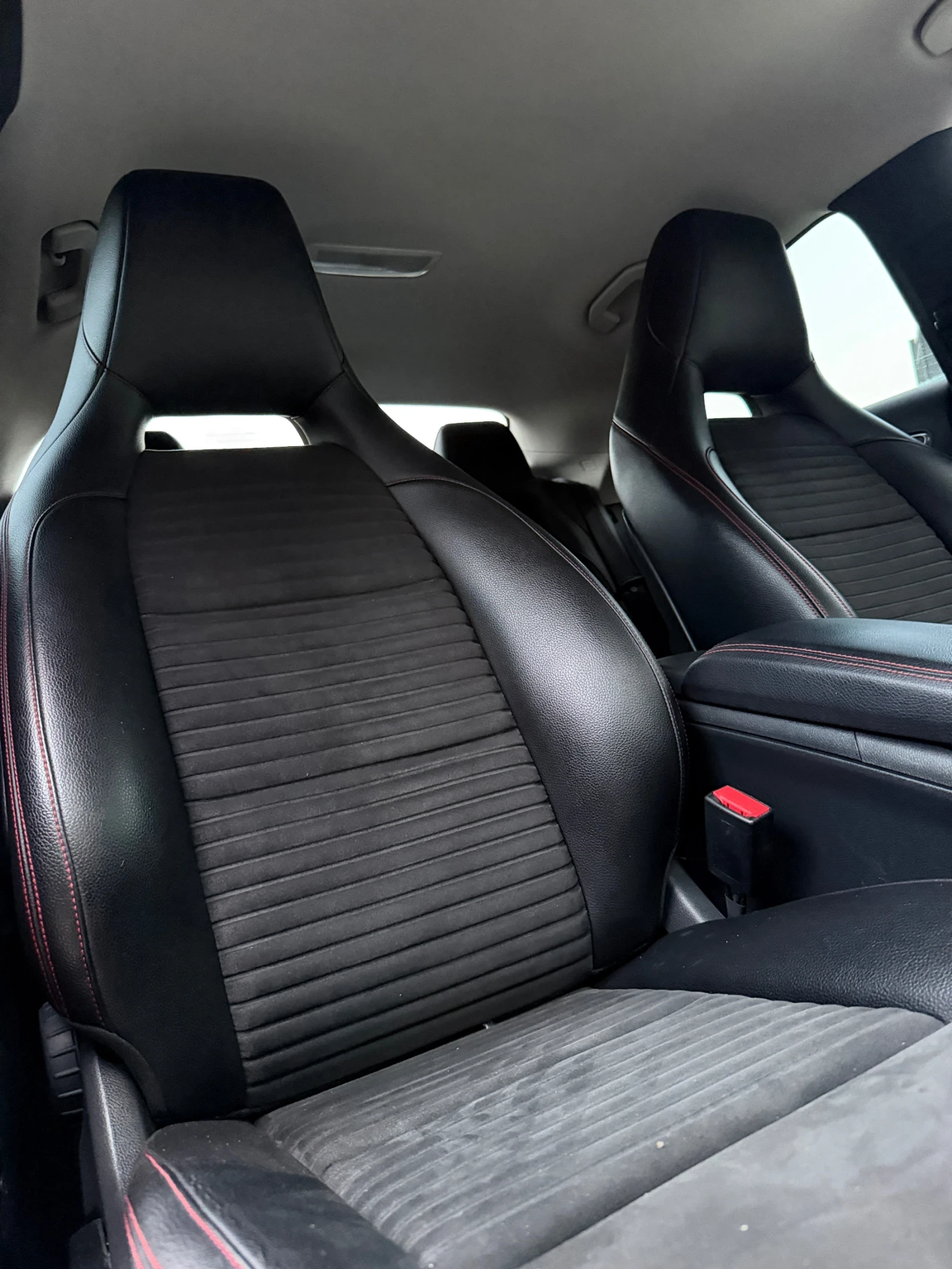 Mercedes-Benz CLA 200 Бартер лизинг, снимка 12 - Автомобили и джипове - 56602507