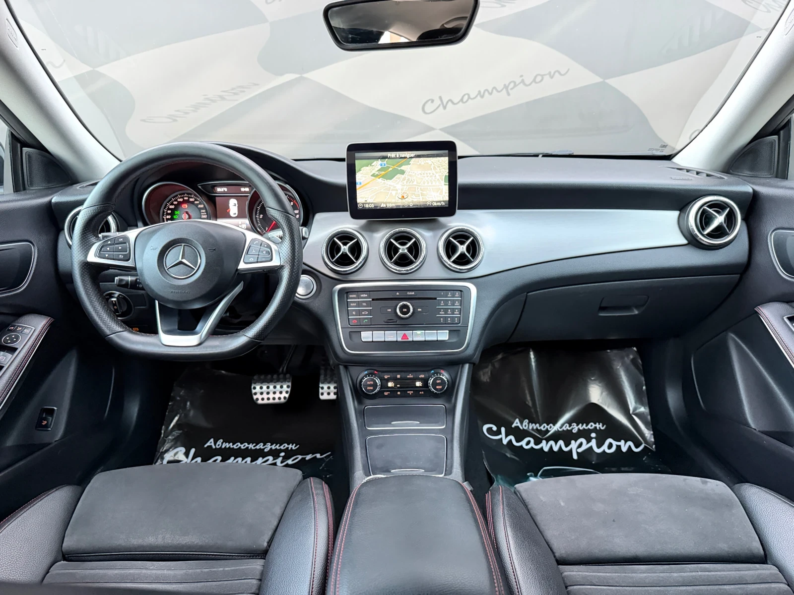 Mercedes-Benz CLA 200 Бартер лизинг, снимка 10 - Автомобили и джипове - 56602507