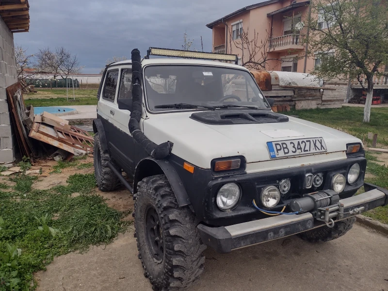 Lada Niva, снимка 3 - Автомобили и джипове - 48358642