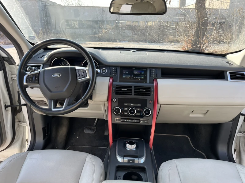 Land Rover Discovery Sport 2.0D 150hp, снимка 15 - Автомобили и джипове - 48421548