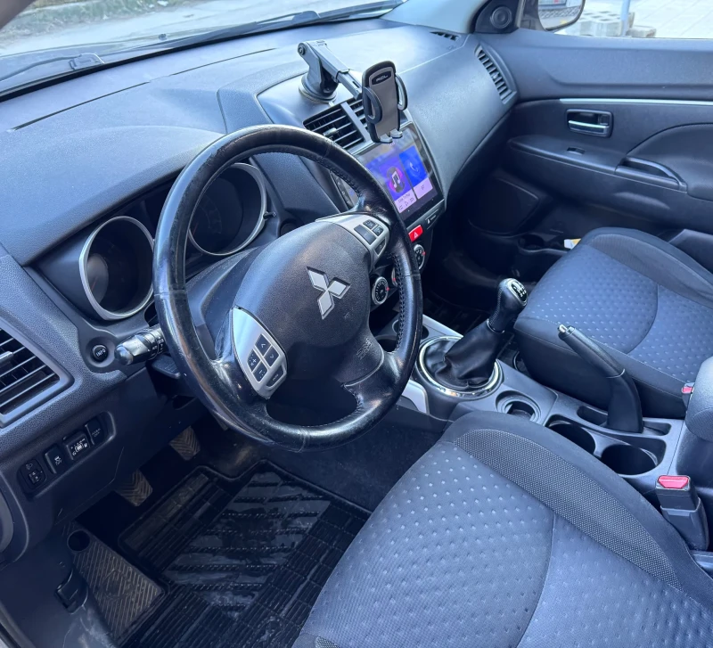 Mitsubishi ASX, снимка 13 - Автомобили и джипове - 49137891