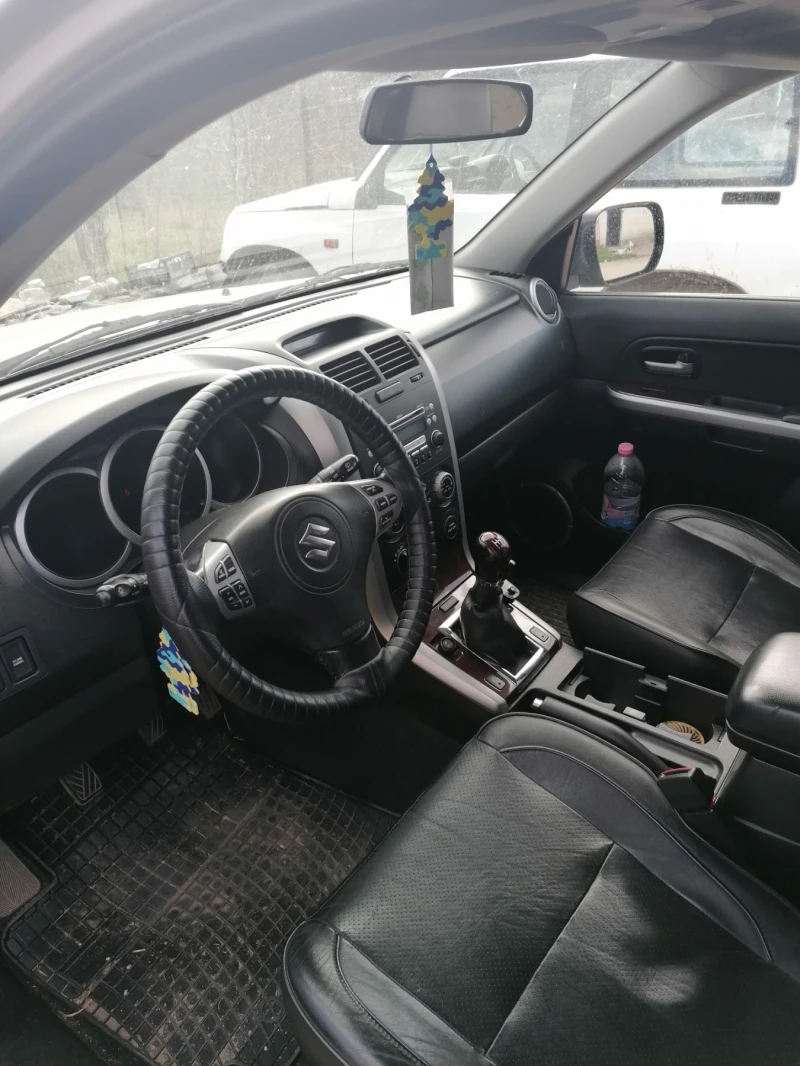 Suzuki Grand vitara, снимка 5 - Автомобили и джипове - 49533314