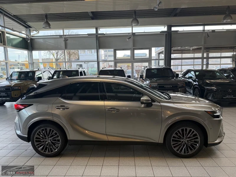 Lexus RX 450h plus НОВ!LUXURY/309HP/PANO/360/HUD/MEMO/M.LEVINSON/595g, снимка 7 - Автомобили и джипове - 52414556