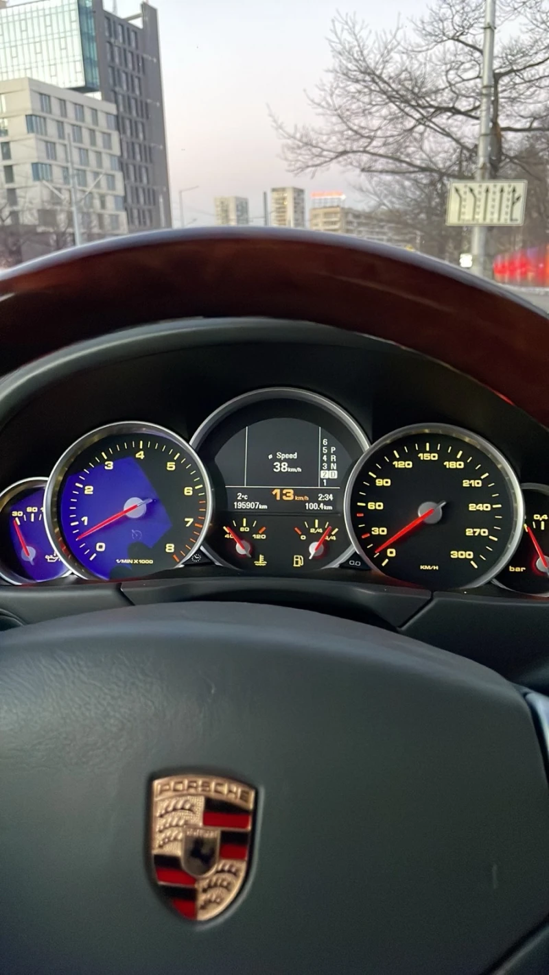 Porsche Cayenne turbo, снимка 10 - Автомобили и джипове - 52794408