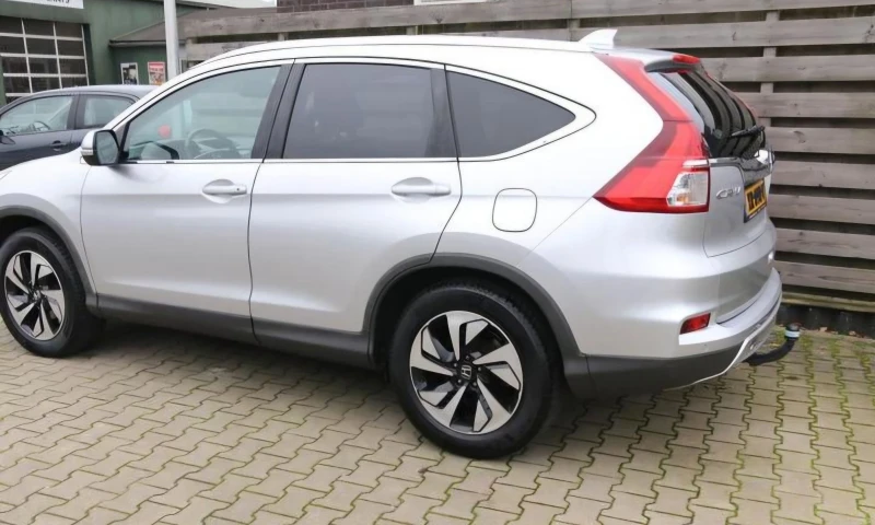 Honda Cr-v 2.0 I-vtec Lifestyle 4x4, снимка 4 - Автомобили и джипове - 53001202