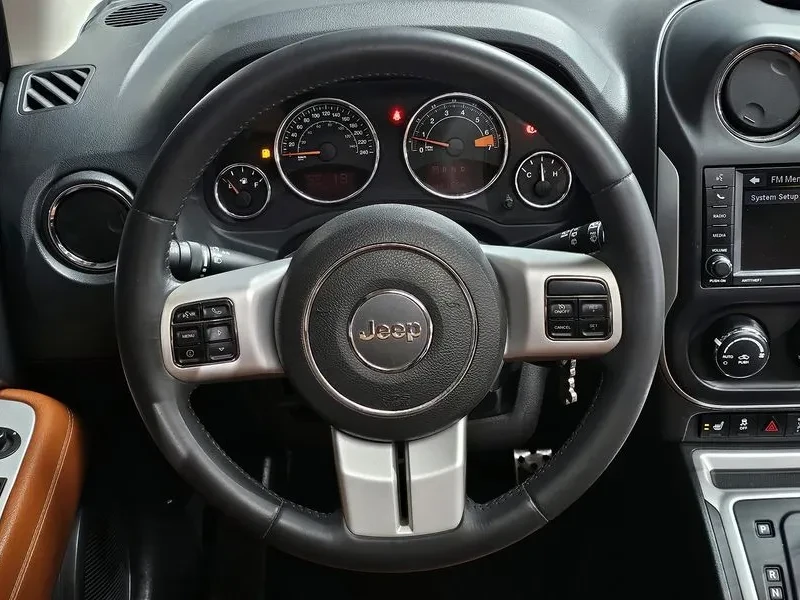 Jeep Compass, снимка 14 - Автомобили и джипове - 54463270