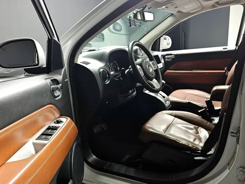 Jeep Compass, снимка 10 - Автомобили и джипове - 54463270