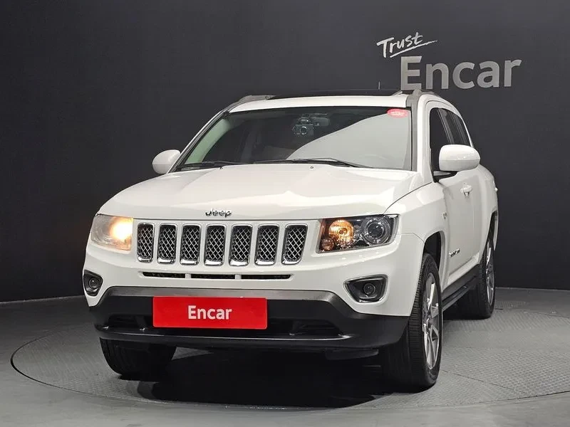 Jeep Compass, снимка 3 - Автомобили и джипове - 54463270
