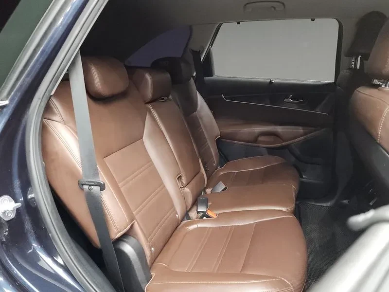 Kia Sorento 2.2 2Wd Noblesse, снимка 12 - Автомобили и джипове - 56018057