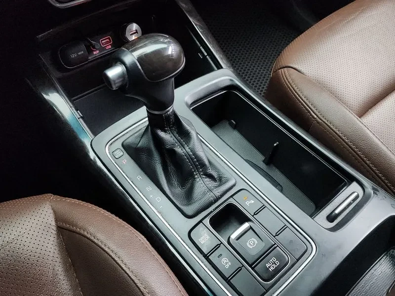 Kia Sorento 2.2 2Wd Noblesse, снимка 9 - Автомобили и джипове - 56018057