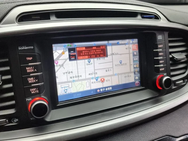 Kia Sorento 2.2 2Wd Noblesse, снимка 14 - Автомобили и джипове - 56018057