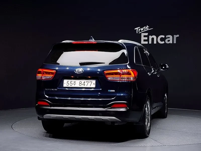 Kia Sorento 2.2 2Wd Noblesse, снимка 4 - Автомобили и джипове - 56018057