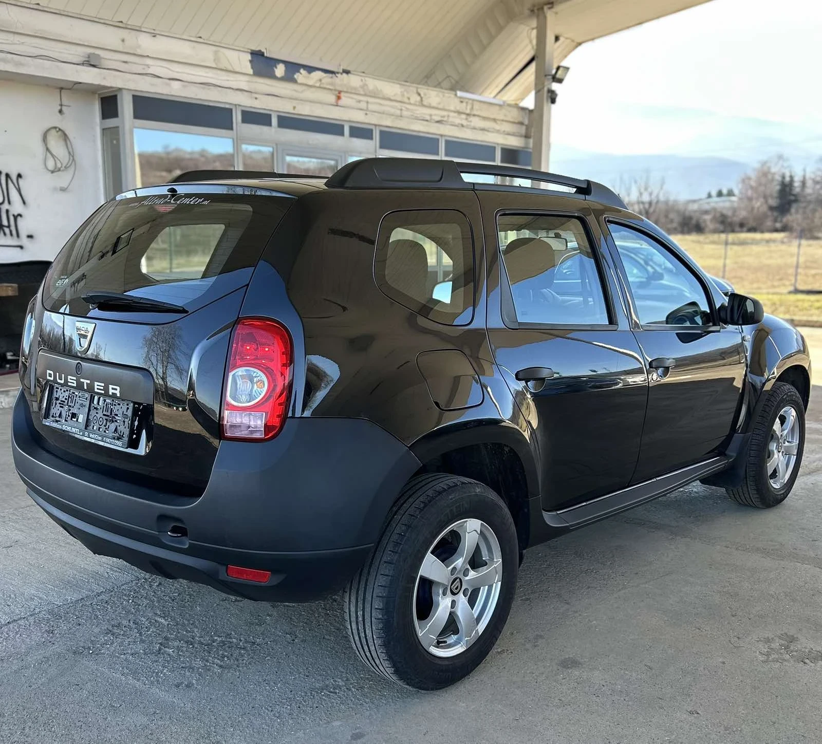 Dacia Duster 1.5 dci, 4x4 - изображение 5