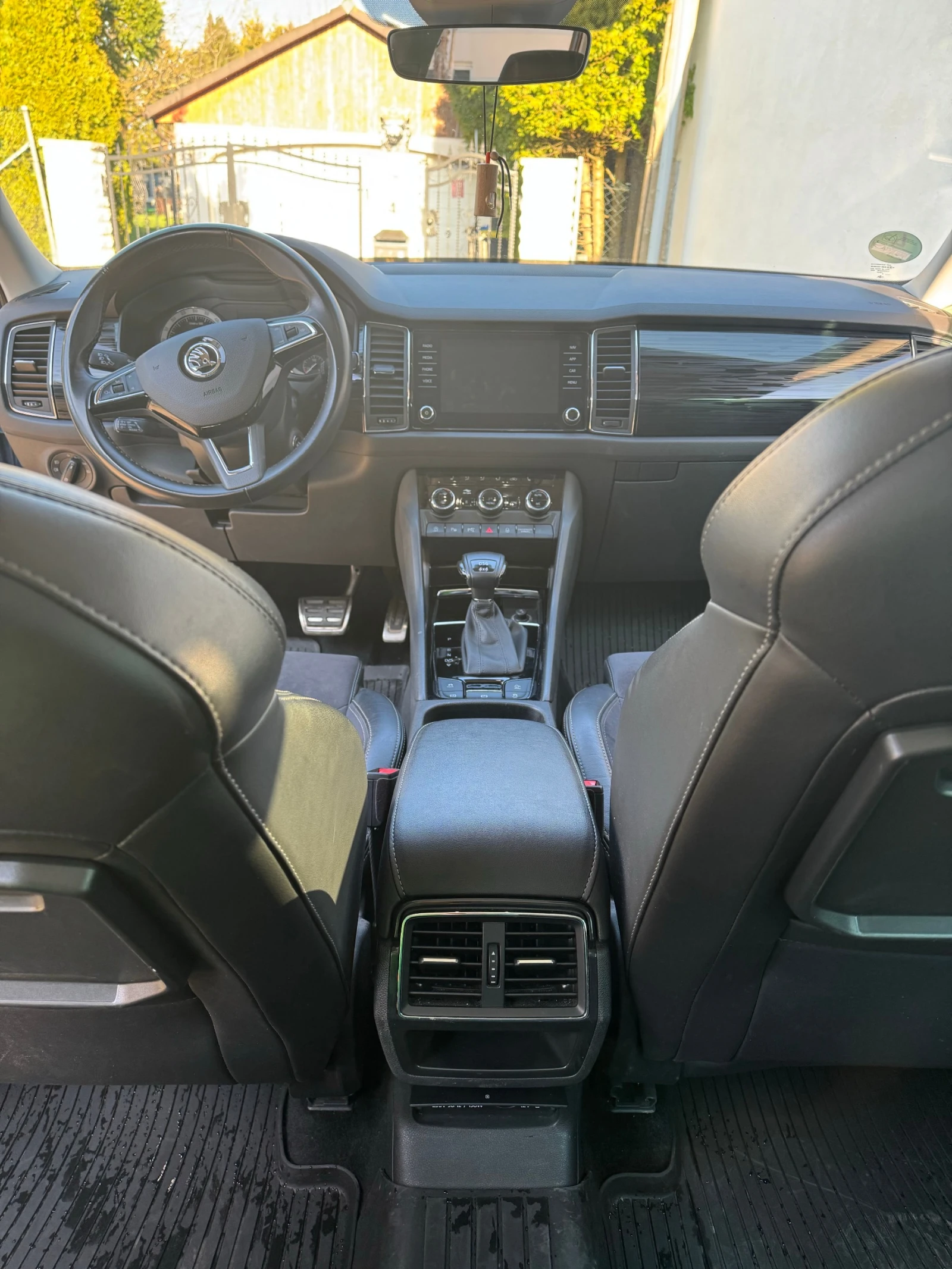 Skoda Kodiaq Scout, снимка 3 - Автомобили и джипове - 54104516