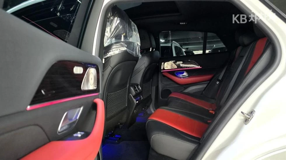 Mercedes-Benz GLE 400 CDI , снимка 2 - Автомобили и джипове - 54745959