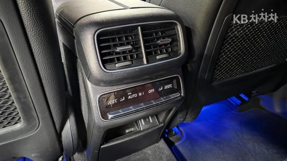 Mercedes-Benz GLE 400 CDI , снимка 3 - Автомобили и джипове - 54745959