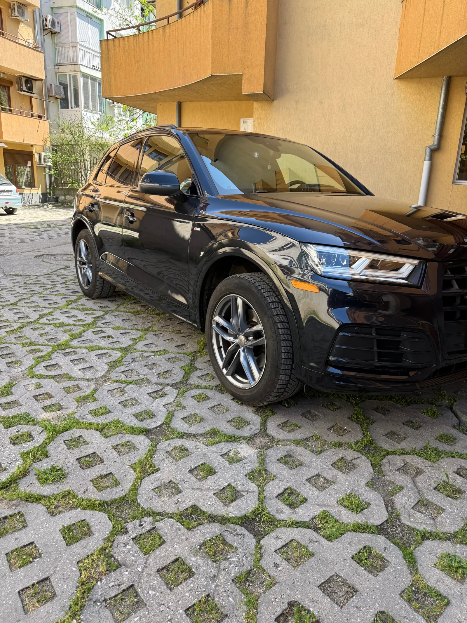 Audi Q5 2.0 tfsi Titanium Prestige, снимка 9 - Автомобили и джипове - 54767892