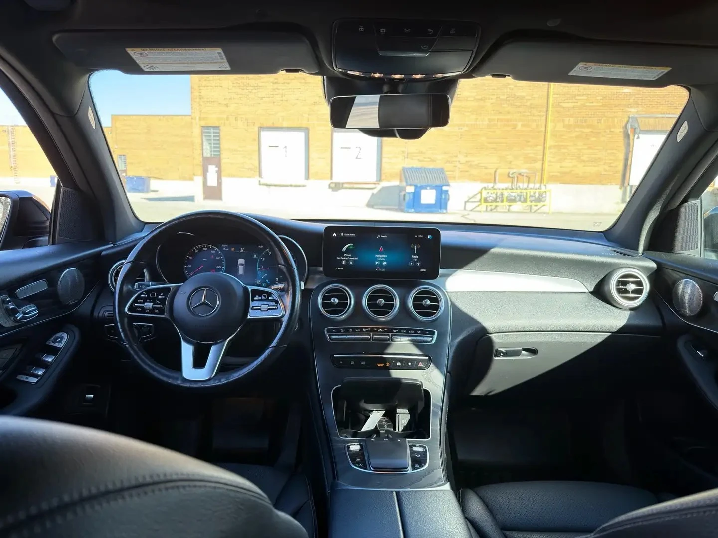 Mercedes-Benz GLC 300 4MATIC/AMG-PACK/PANOROOF/BURMESTER/DIGITAL-DASH, снимка 8 - Автомобили и джипове - 55406973