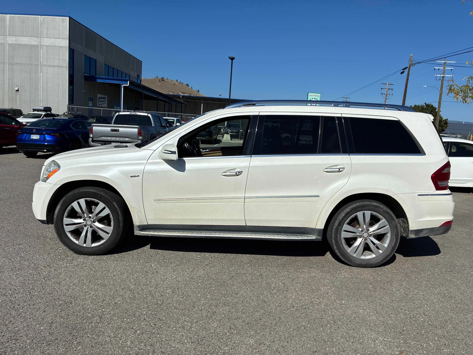 Mercedes-Benz GL * 350 BlueTEC * CARFAX * БЕЗ ПЪРВОНАЧАЛНА ВНОСКА, снимка 2 - Автомобили и джипове - 56134924