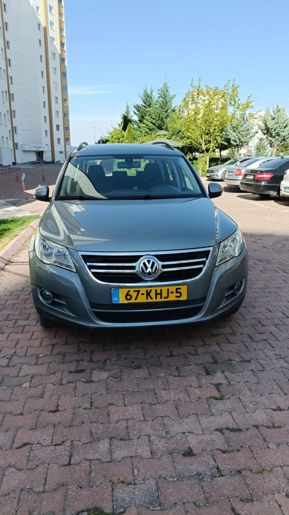 VW Tiguan 2, 0tdi DSG 4motion Перфектен , снимка 8 - Автомобили и джипове - 56197929